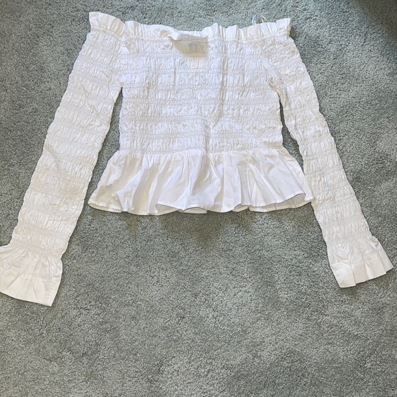 Off the Shoulder Top - Picture 1 of 2